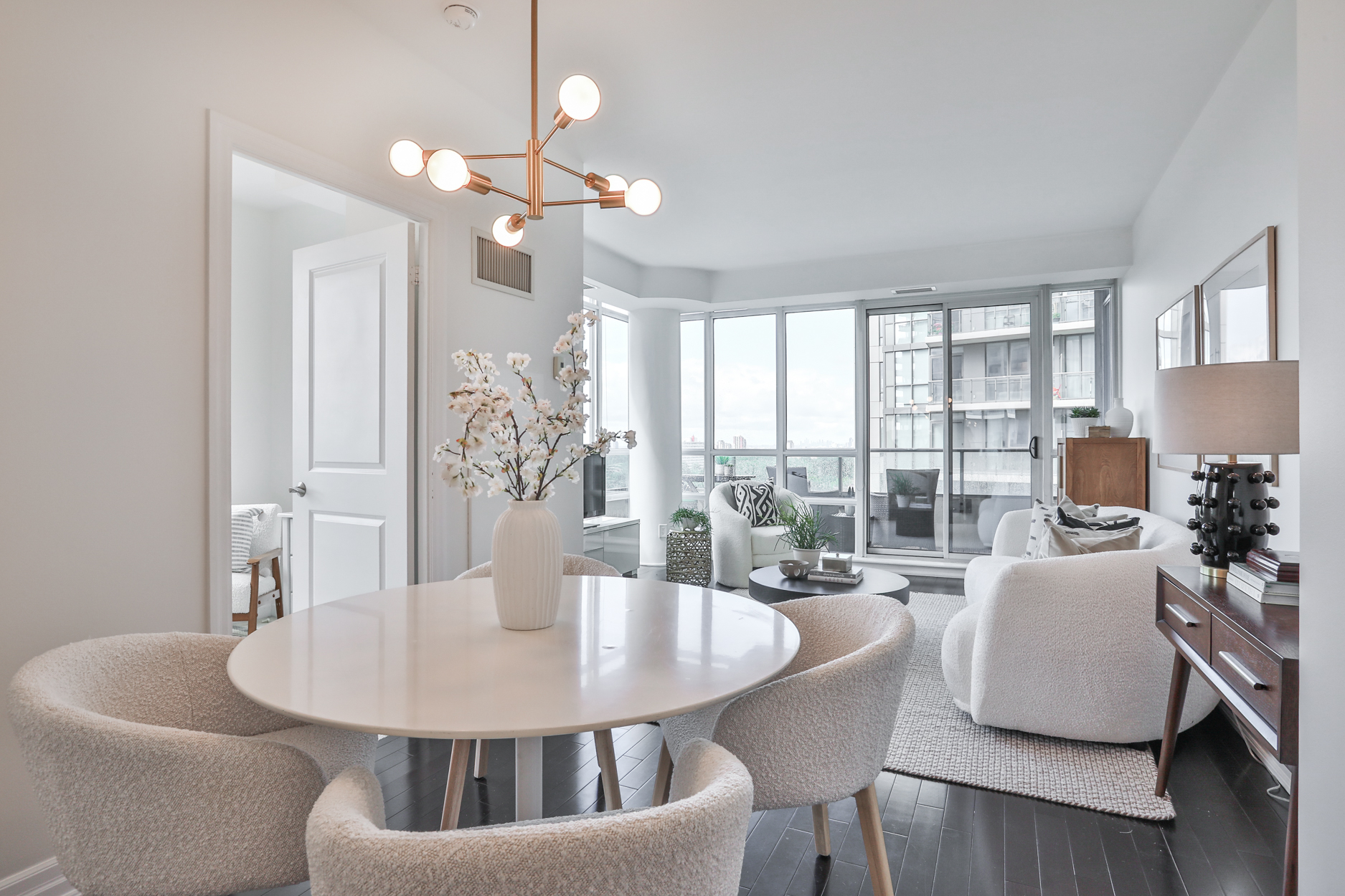 500 St. Clair Ave W